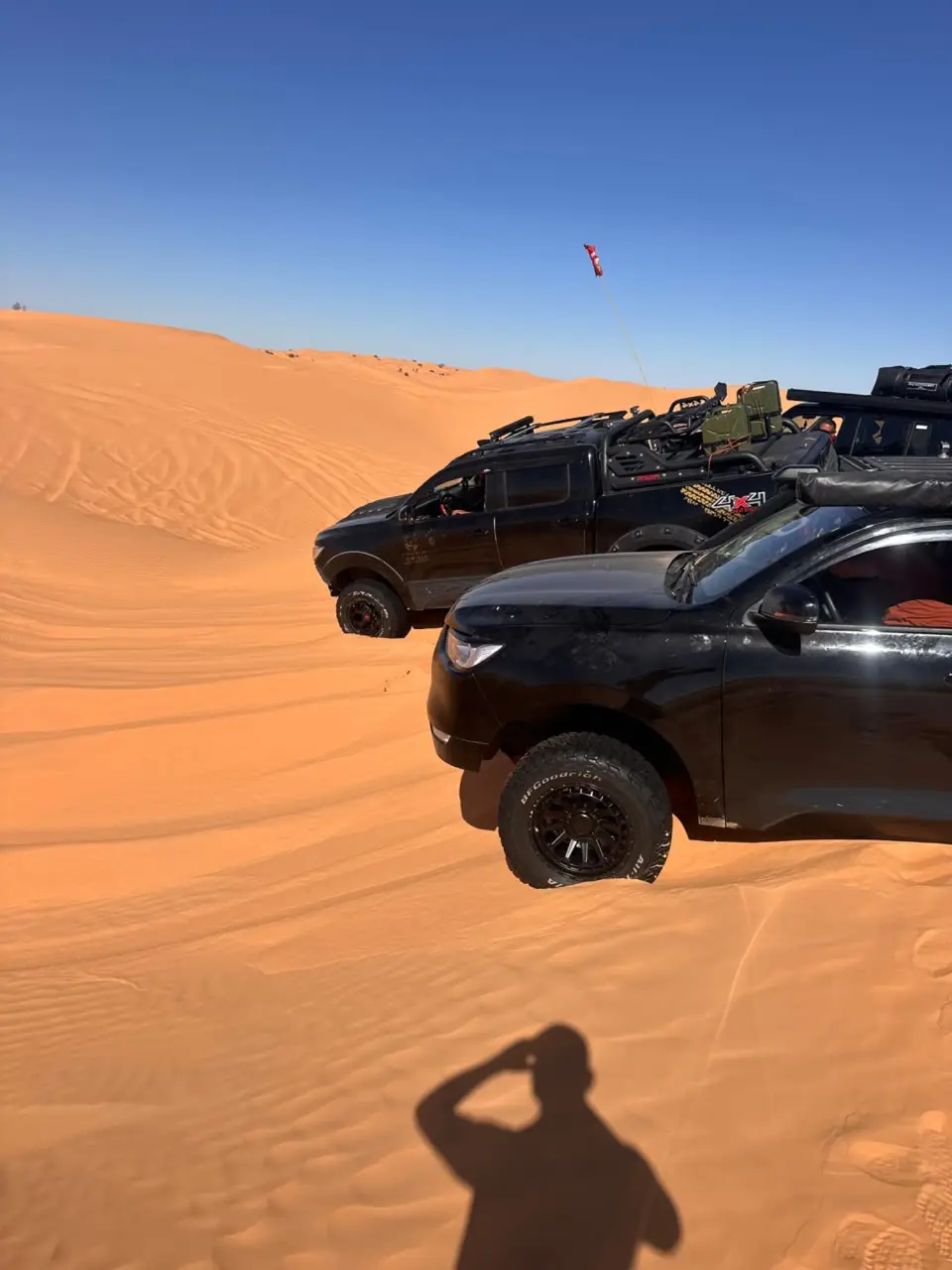4x4 vehicles in the dunes